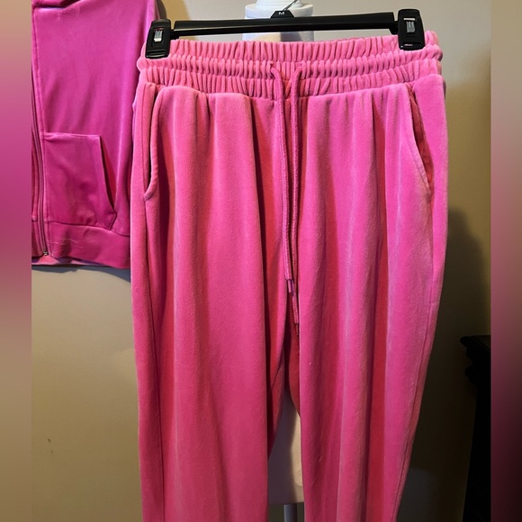 Pink Velour Zip up and sweat pants set - Picture 9 of 17